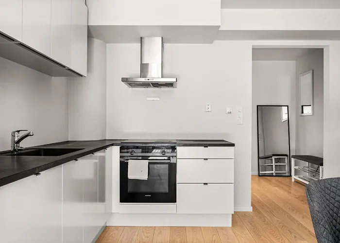 Downtown Modern - Two Bedrooms! Μπέργκεν